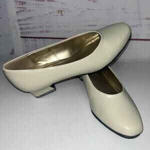 Life Stride By Hushpuppies Khaki Patent Leather Block Heels Womens US SIZE 5